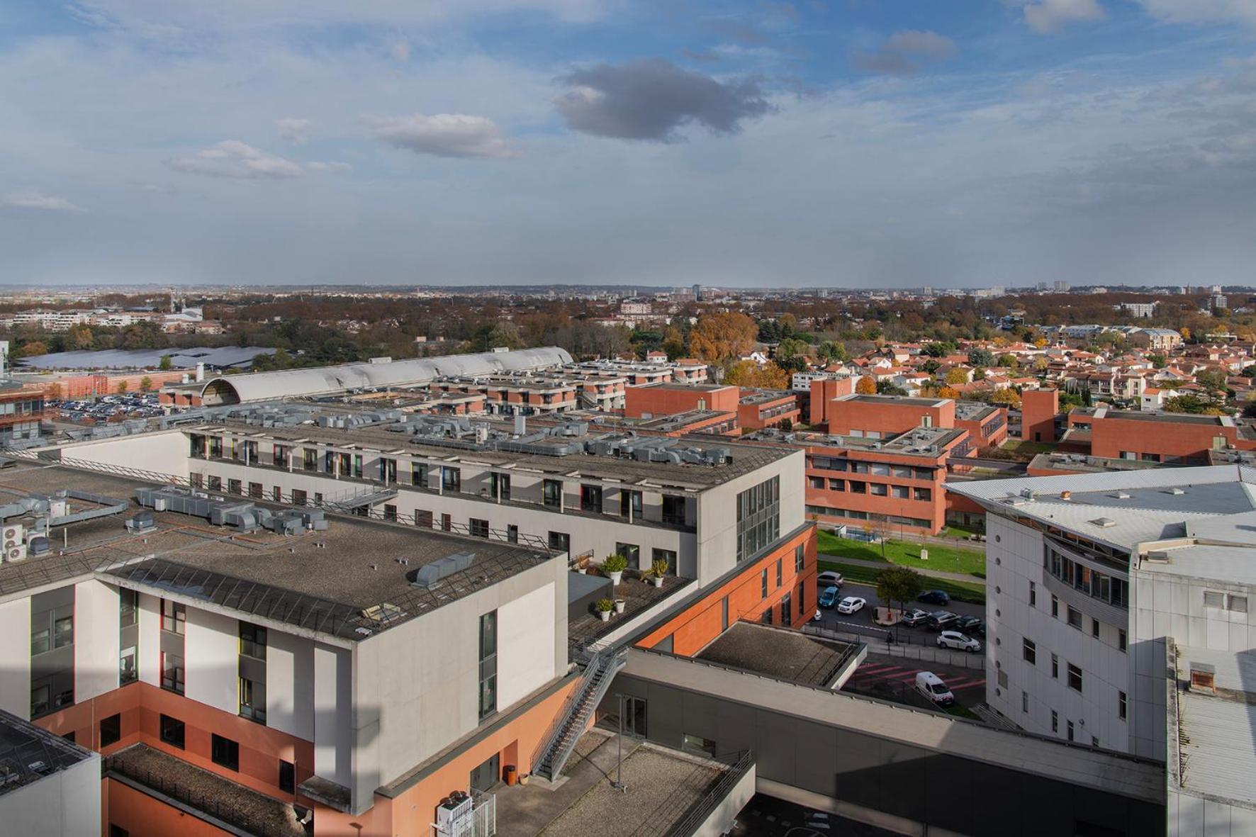 Sevenline Purpan Toulouse Tolosa Esterno foto
